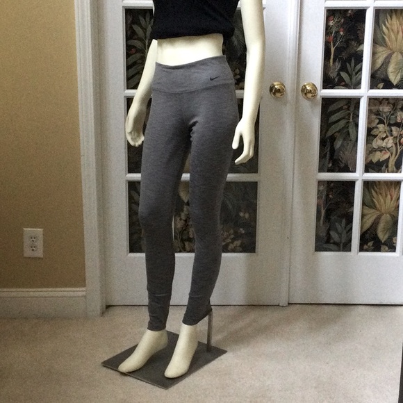 Nike Pants - Nike Drfifit woman’s M Heathered Grey full length leggings